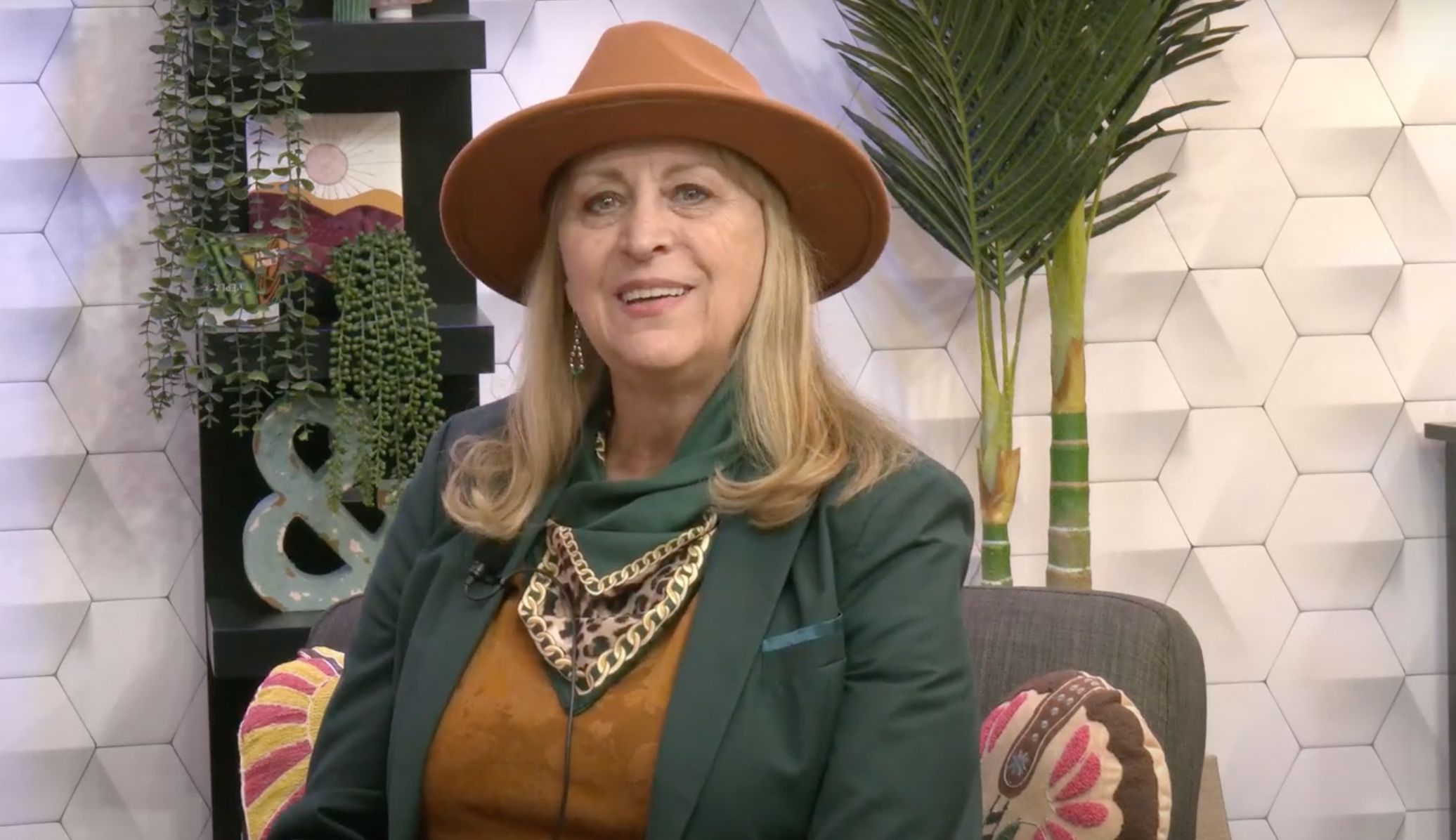 Ep. 53 - 'My Life Between the Reins' with Marilyn Swick